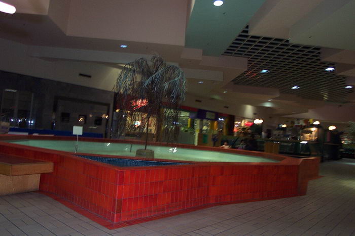 Livonia Mall (Livonia Marketplace) - From Labelscar (newer photo)